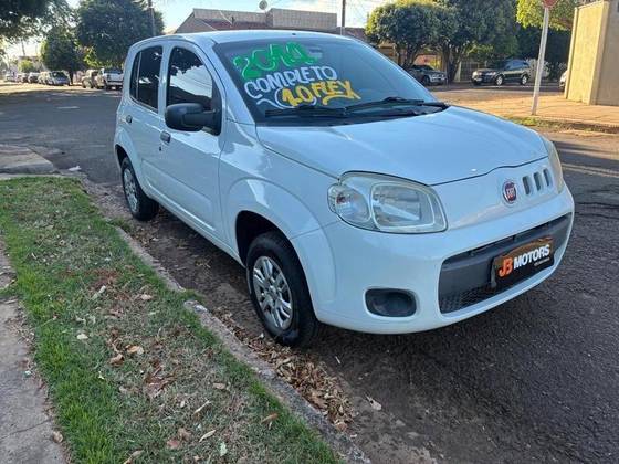 FIAT UNO 1.0 EVO VIVACE 8V FLEX 2P MANUAL FIAT UNO 1.0 EVO VIVACE 8V FLEX 2P MANUAL